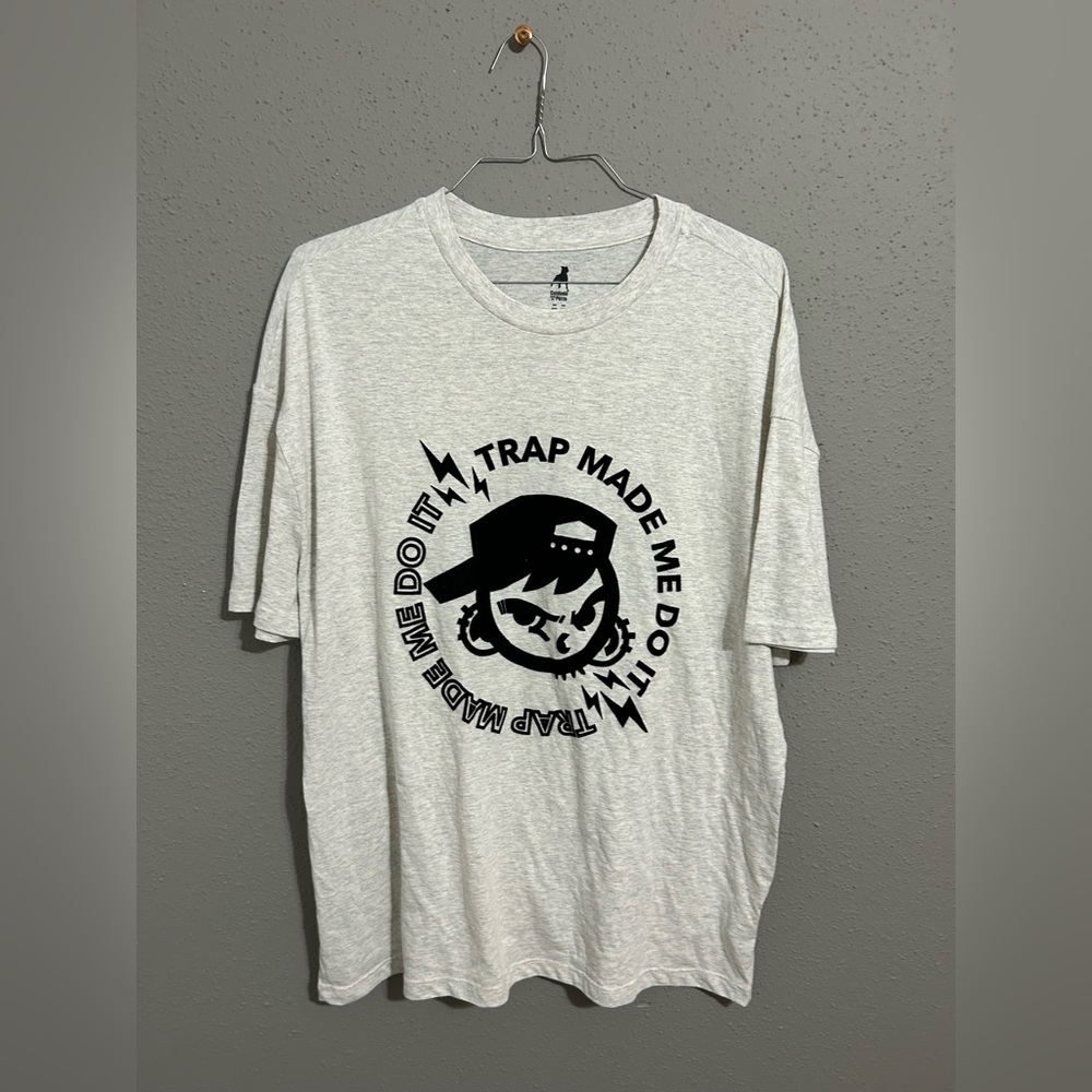 Men's Graphic T-Shirt in Gray. “Trap made me do it”